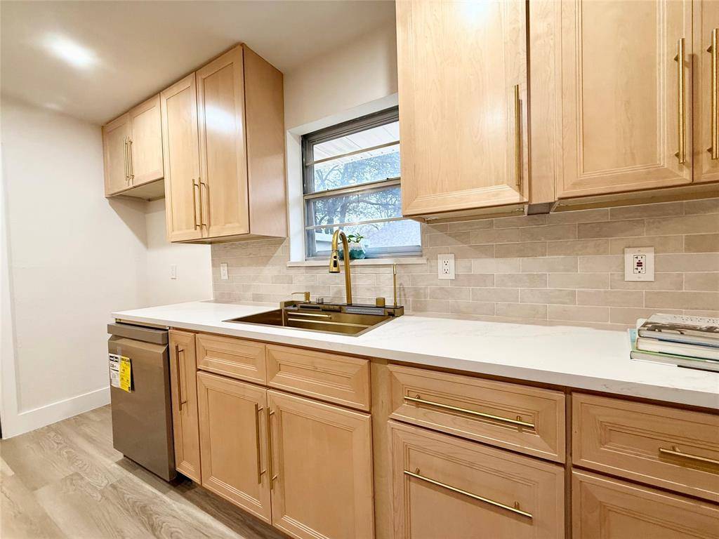 Garland, TX 75040,817 Daventry Drive