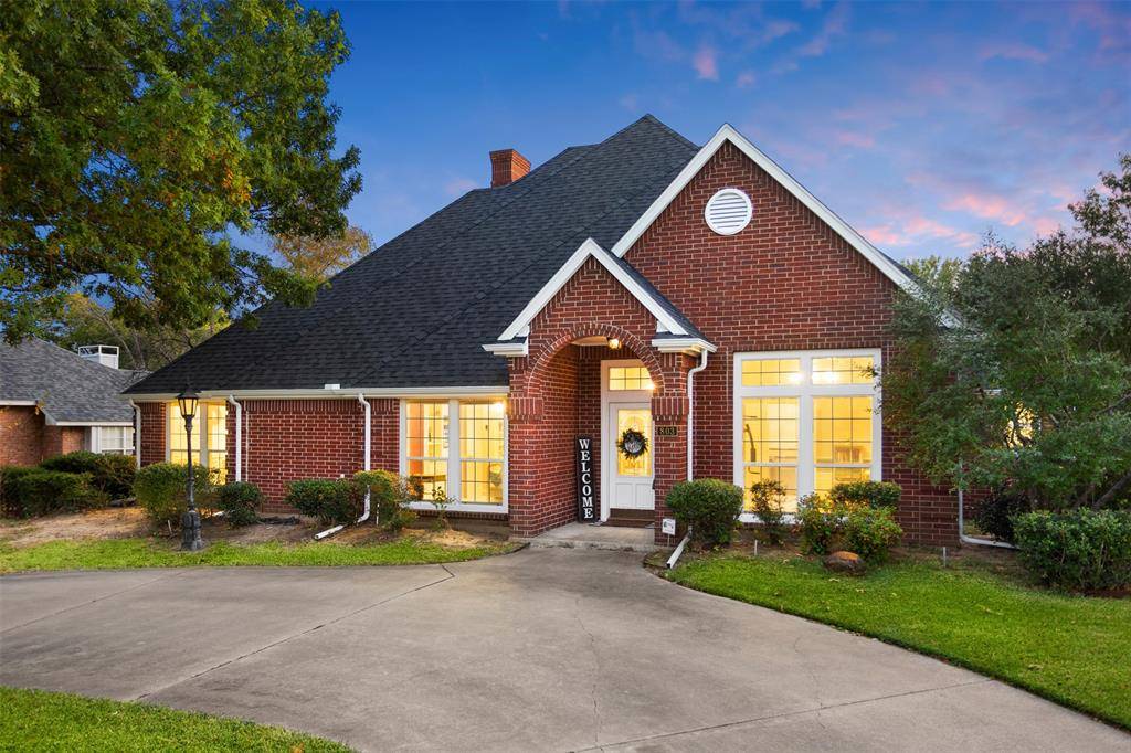 Ennis, TX 75119,803 Williamsburg Drive