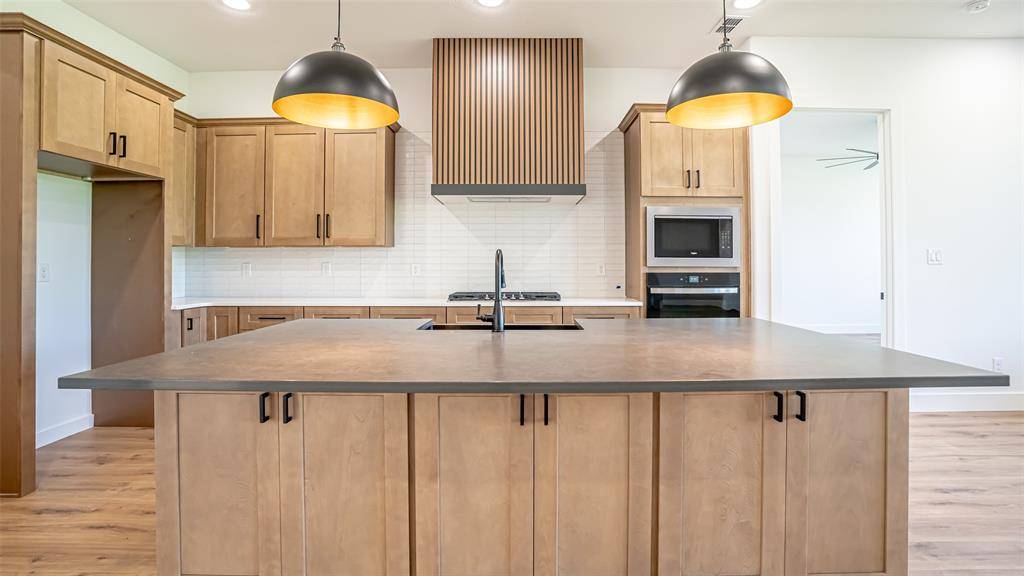 Fort Worth, TX 76028,925 Bandon Dunes Drive