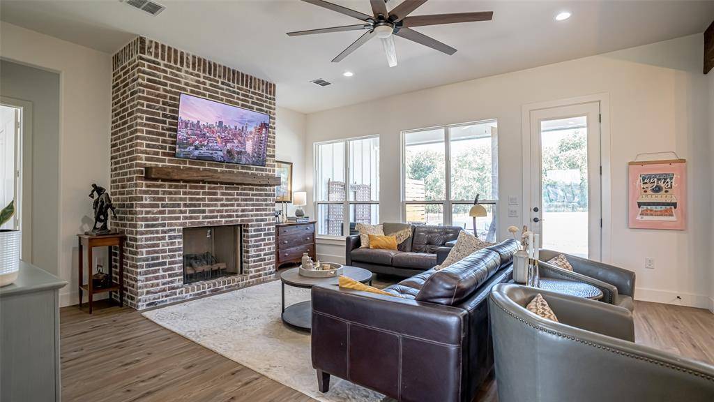 Glen Rose, TX 76043,1100 County Road 337