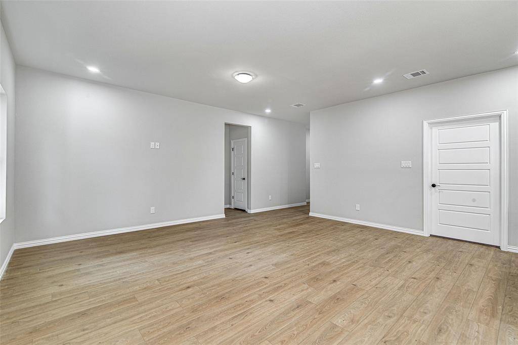 Fort Worth, TX 76105,2513 Birdell Court