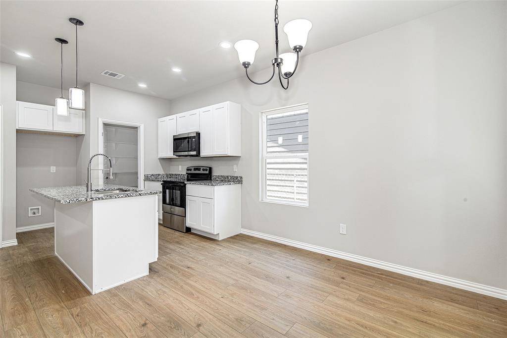 Fort Worth, TX 76105,2513 Birdell Court