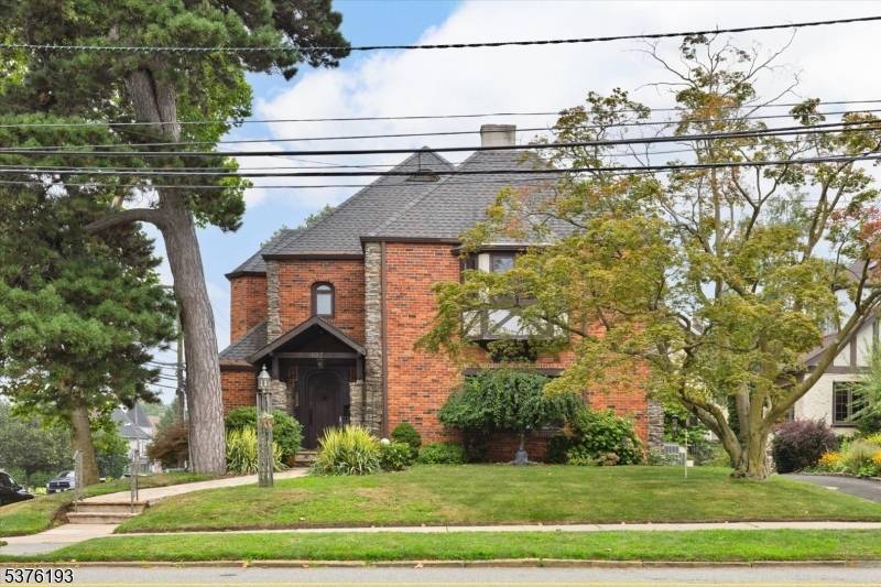 Kearny Town, NJ 07032,632 Belgrove Dr