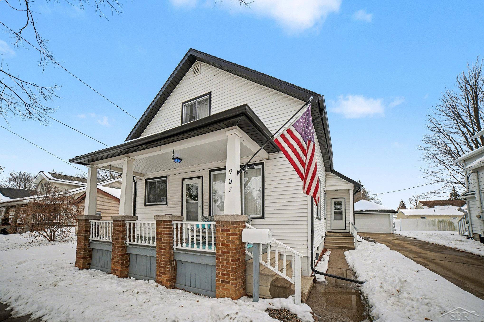 Bay City, MI 48708,907 Michigan AVE