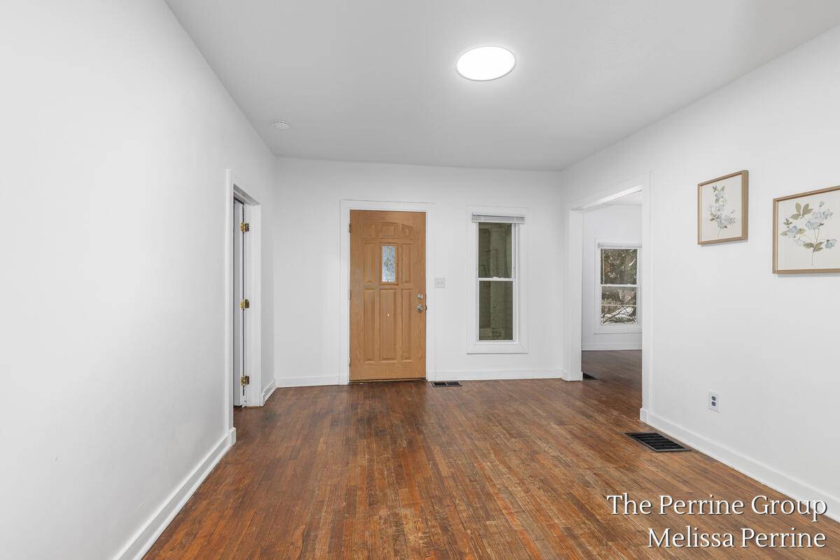 Grand Rapids, MI 49504,243 Straight AVE SW