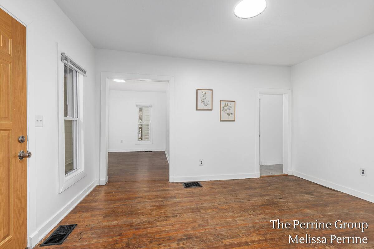 Grand Rapids, MI 49504,243 Straight AVE SW