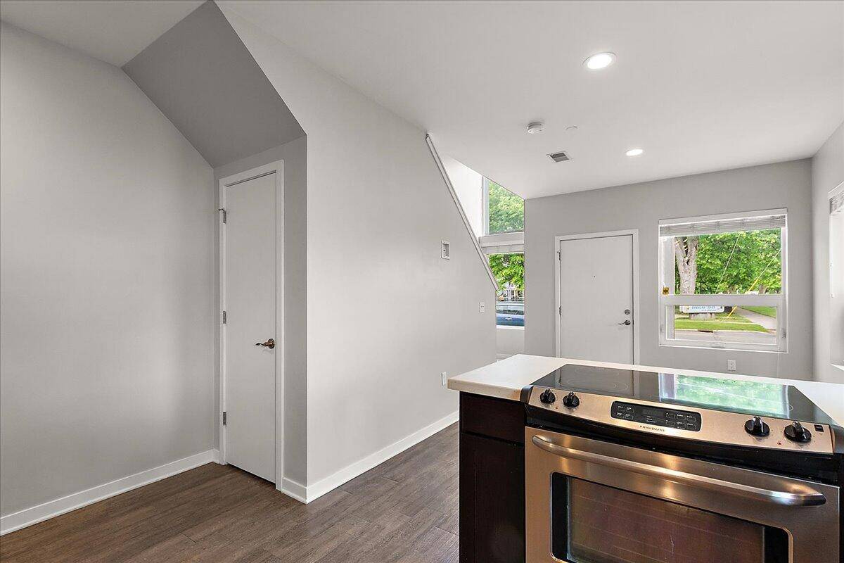 Grand Rapids, MI 49504,600 Douglas ST NW #620D