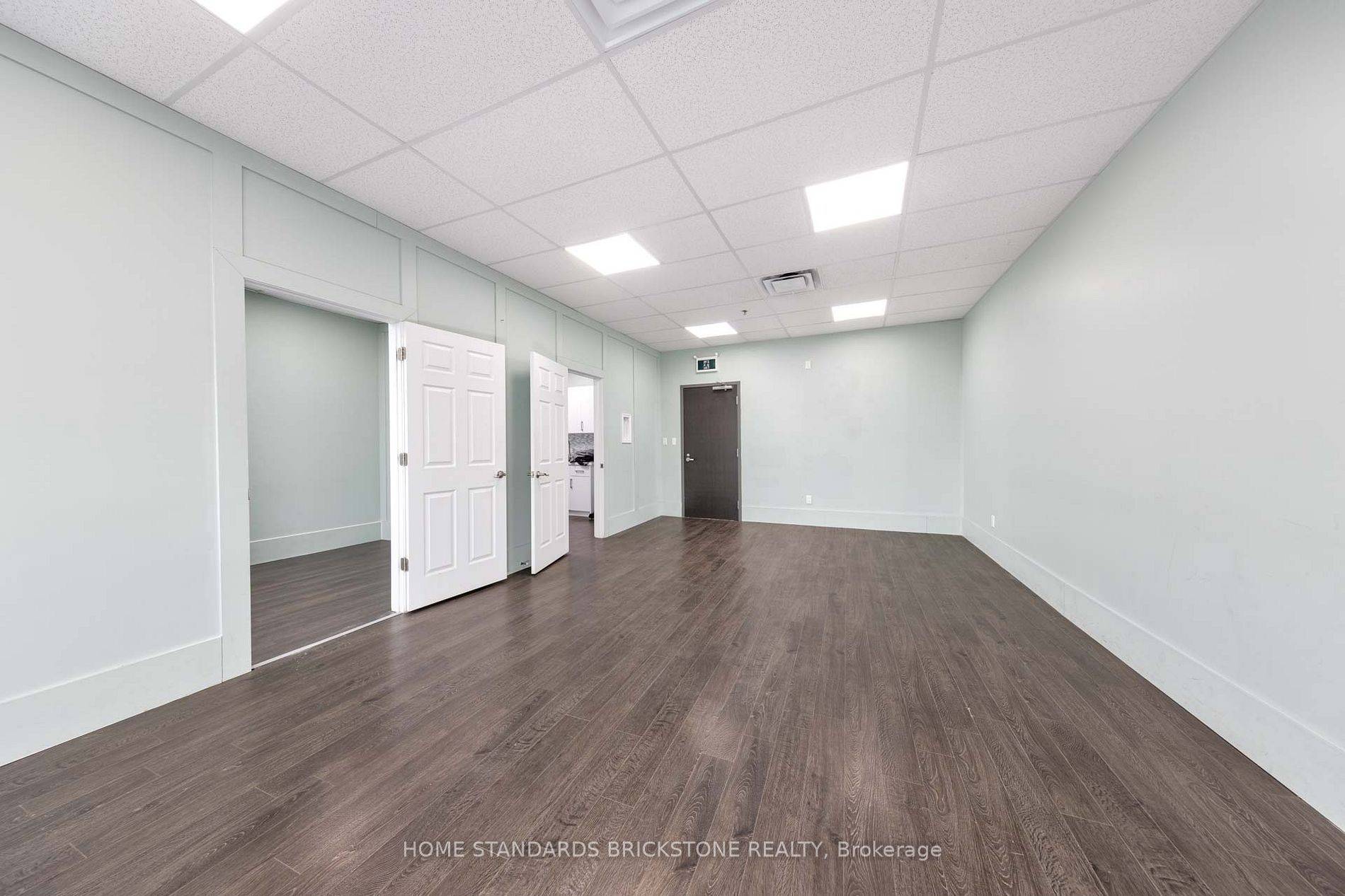 Toronto C07, ON M2N 5M6,4750 Yonge ST #334