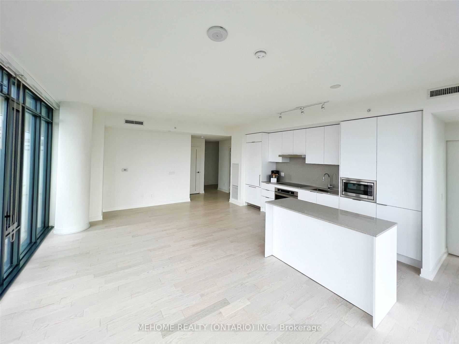 Toronto C08, ON M5C 1M1,20 Lombard ST #3911