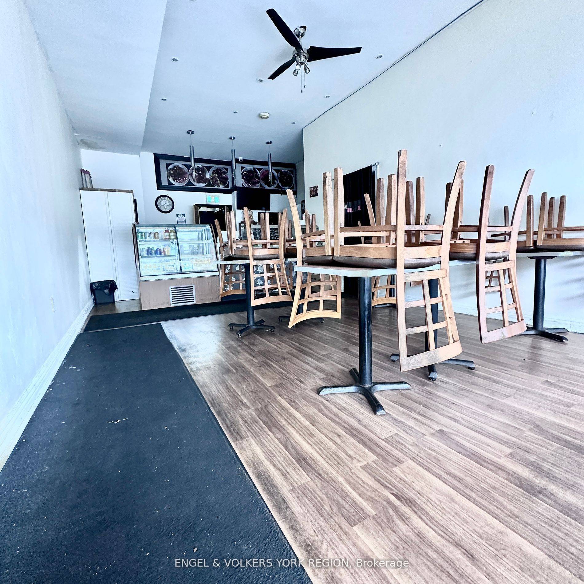 Toronto E04, ON M1K 1L6,3547 St Clair AVE E