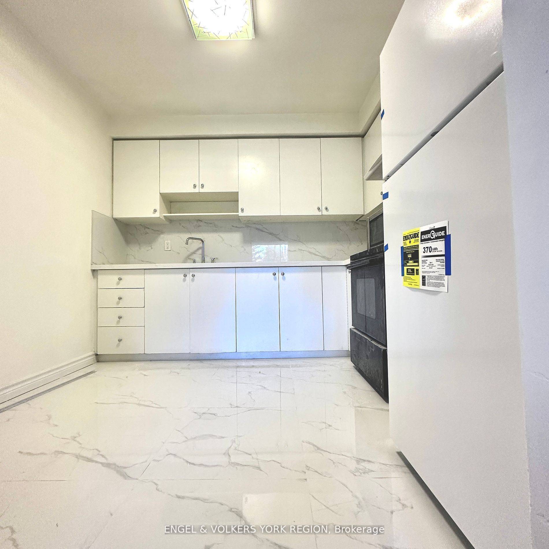 Toronto E04, ON M1K 1L6,3547 St Clair AVE E