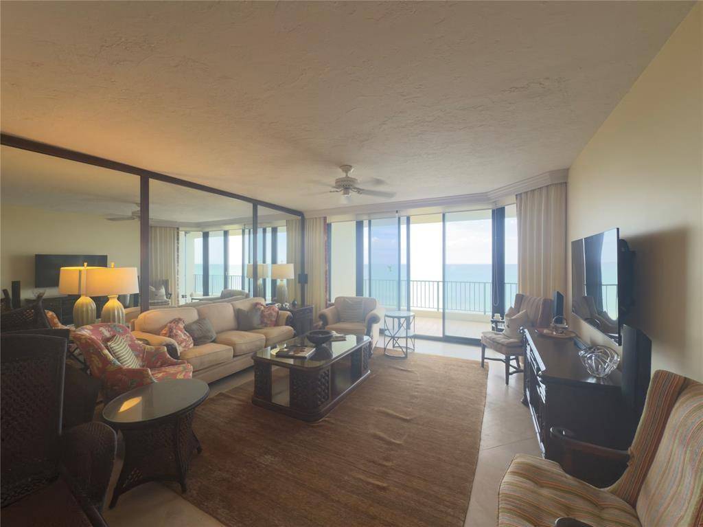 Juno Beach, FL 33408,800 Ocean Dr #404