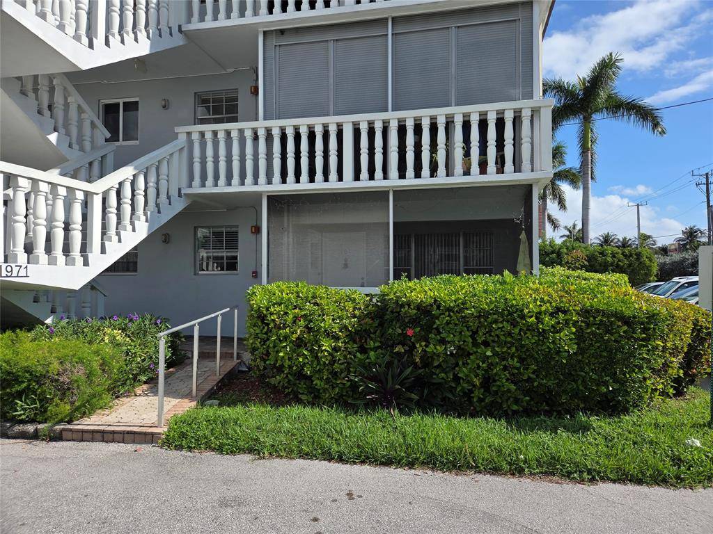 Pompano Beach, FL 33060,1971 SE 5th Ct #101E