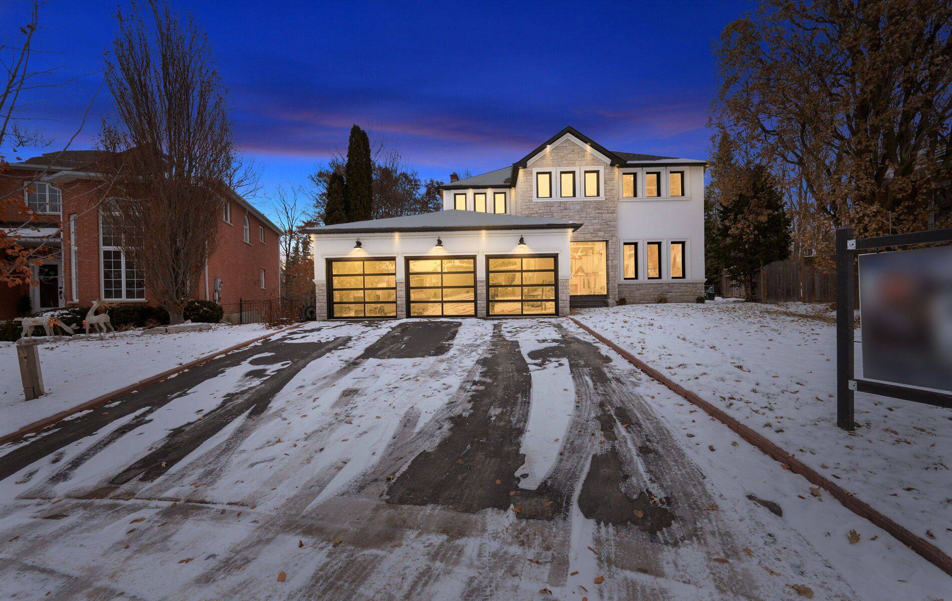 New Tecumseth, ON L9R 1N8,34 Previn CT