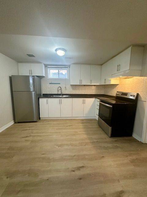 Brampton, ON L6Y 5P7,82 Lennon TRL #BSMT