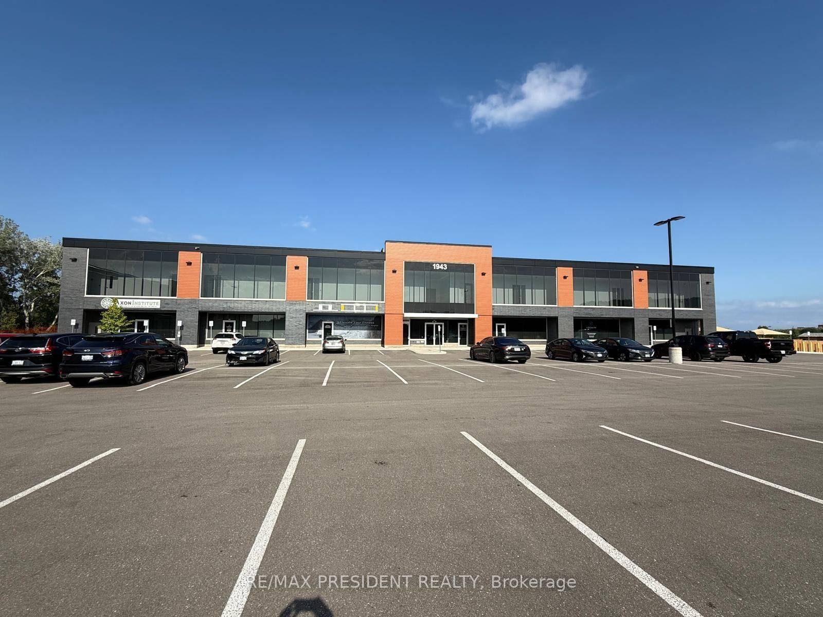 Oakville, ON L6H 3V7,1943 Ironoak WAY #B103