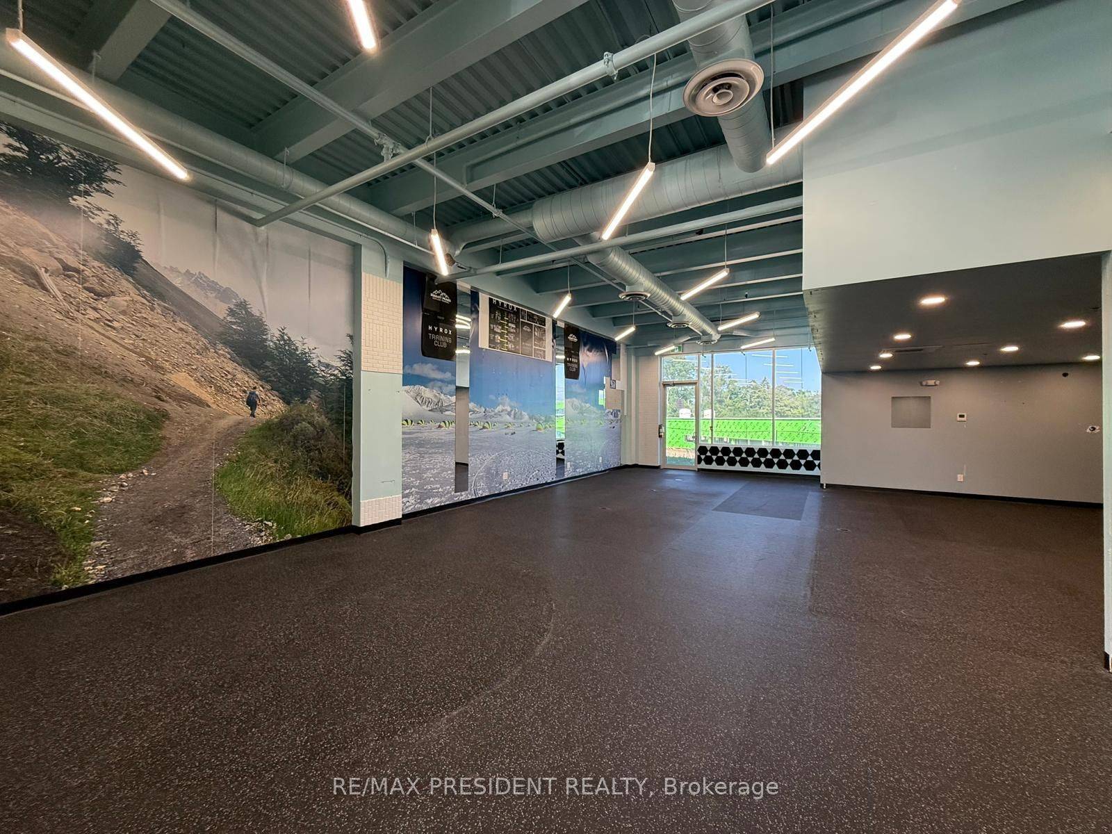 Oakville, ON L6H 3V7,1943 Ironoak WAY #B103