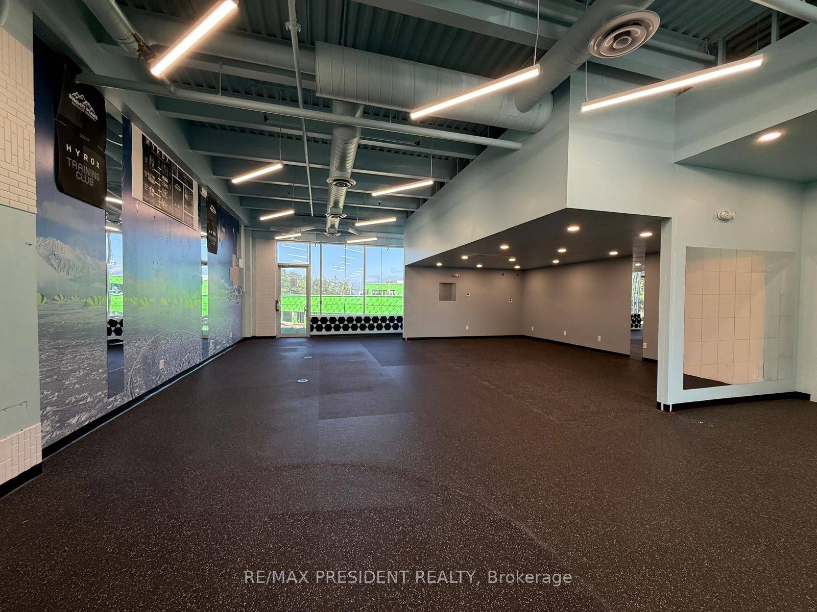 Oakville, ON L6H 3V7,1943 Ironoak WAY #B103