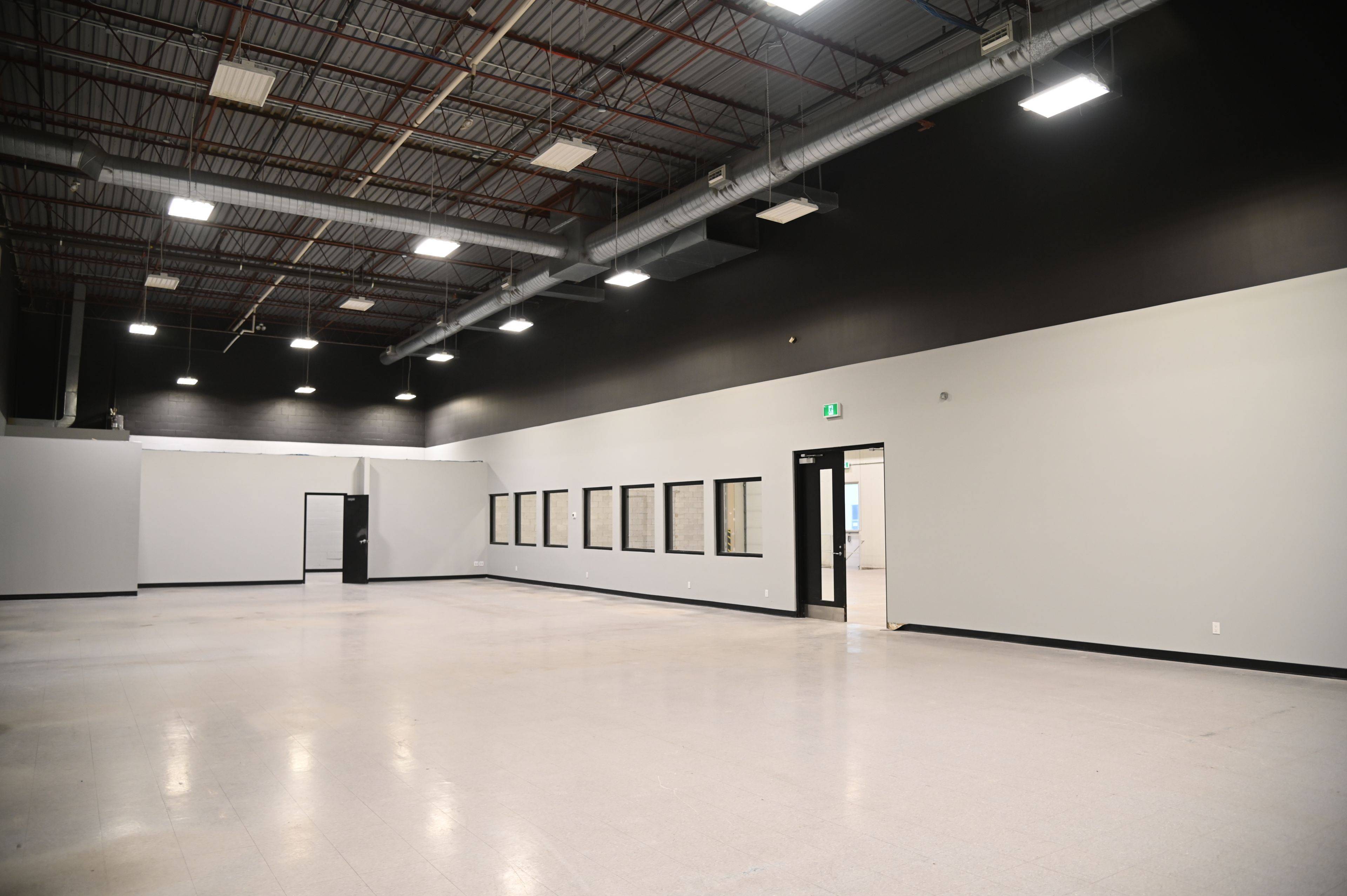 Mississauga, ON L5L 5Y6,3250 Ridgeway DR #10-12