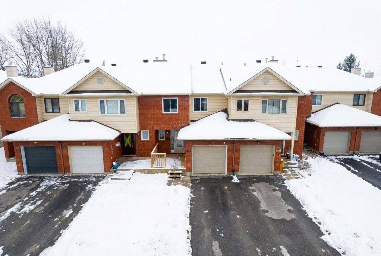 Kanata, ON K2M 2H5,108 Cedarock DR