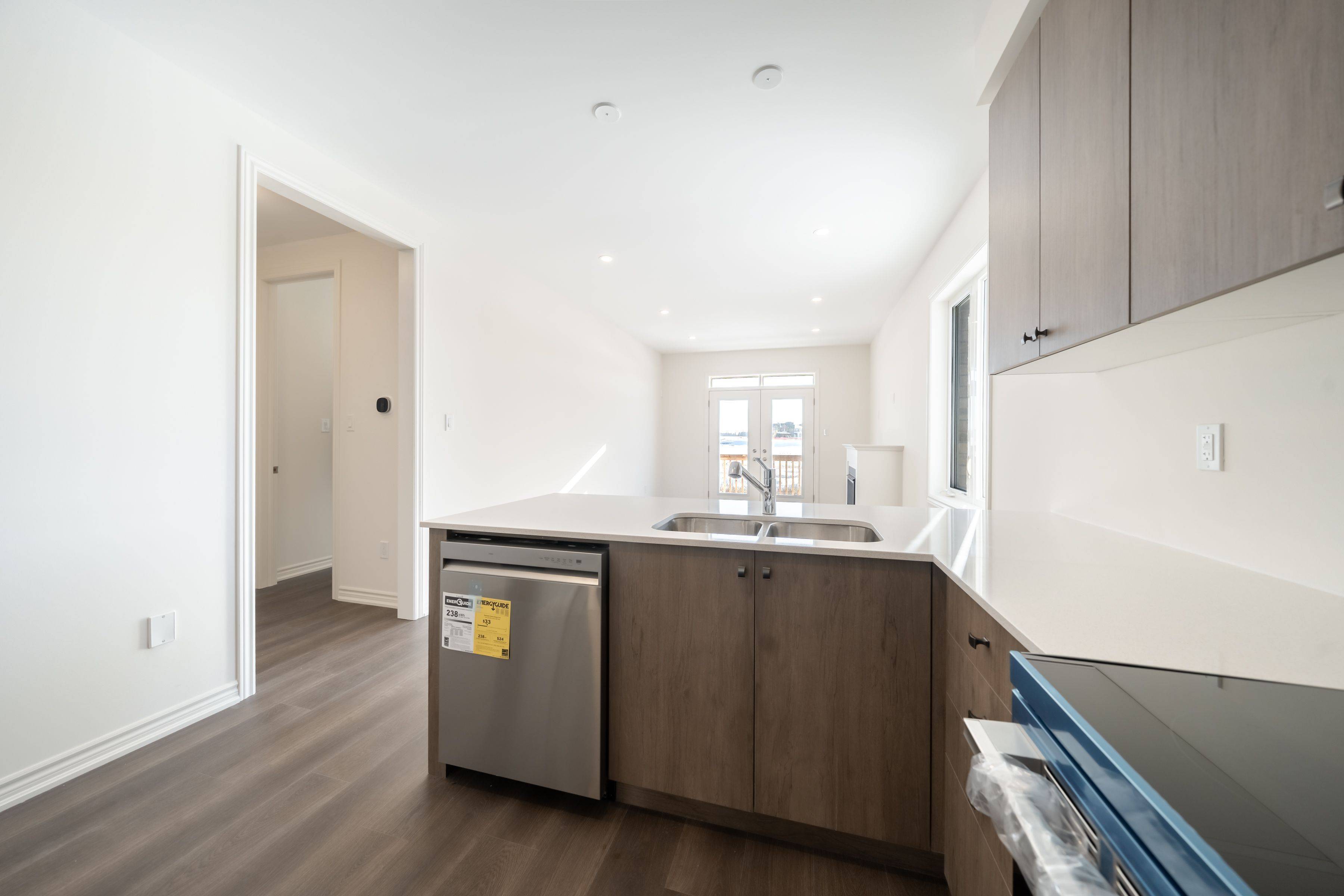 Kawartha Lakes, ON K9V 0S5,54 Debois ST ##Main