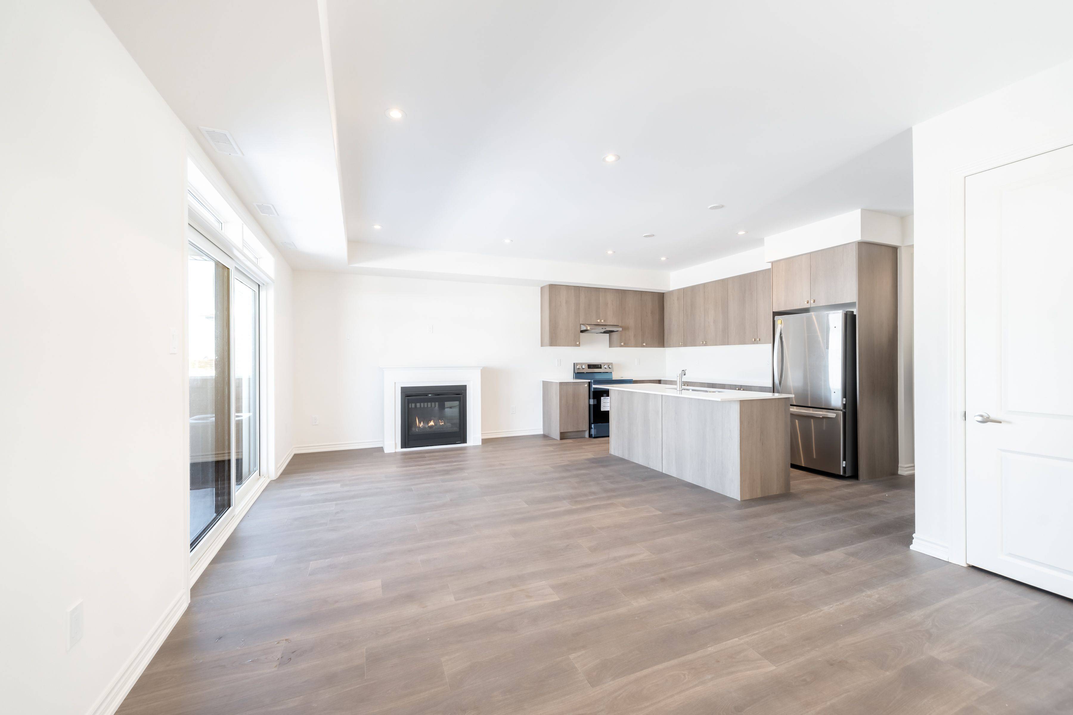 Kawartha Lakes, ON K9V 0S5,54 Debois ST ##2nd Flr