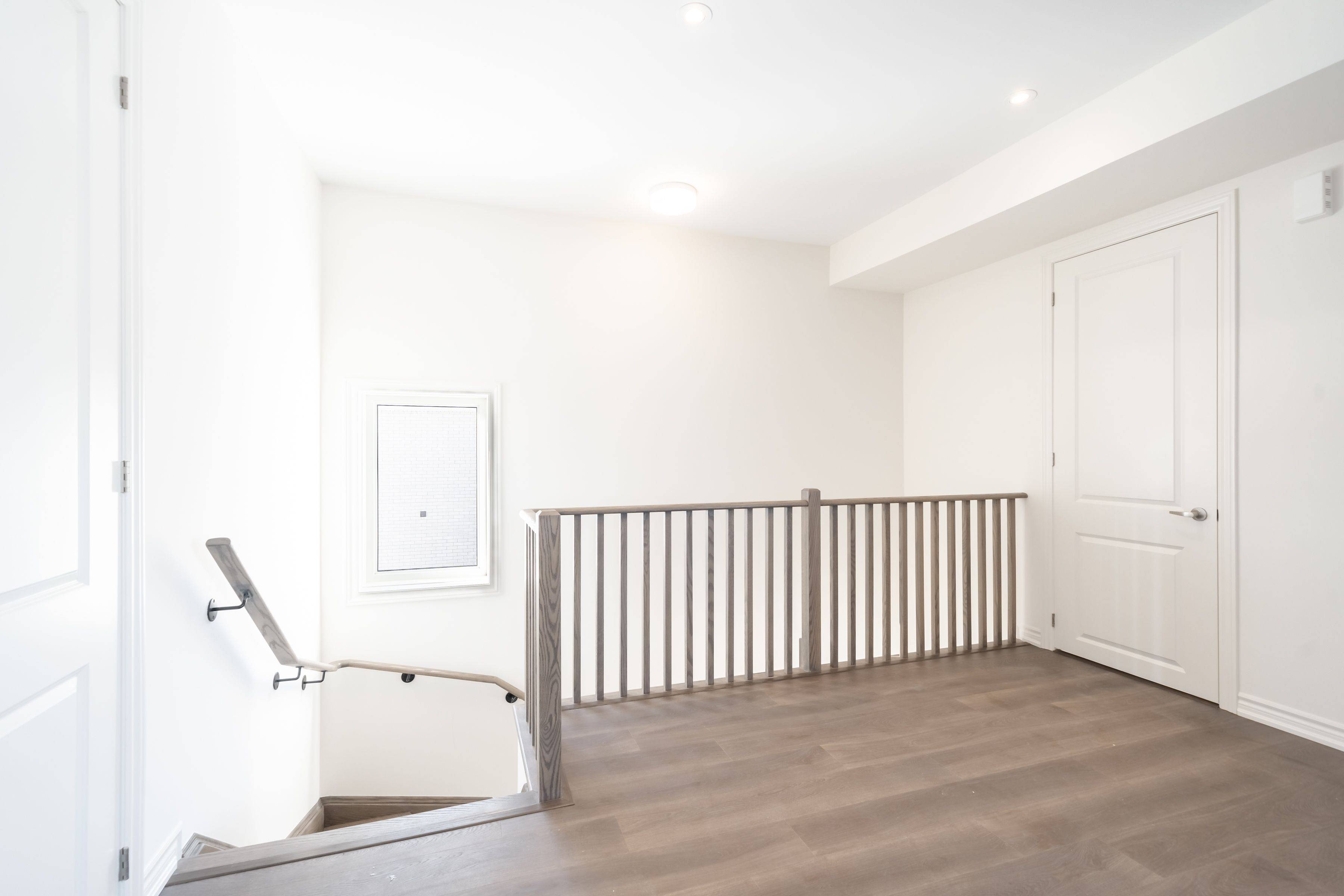 Kawartha Lakes, ON K9V 0S5,54 Debois ST ##2nd Flr