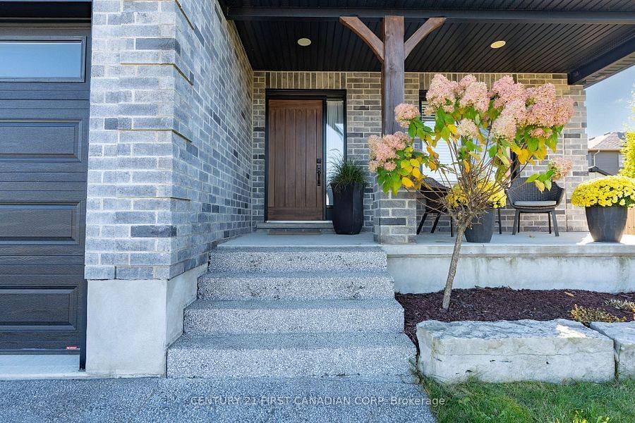 Lucan Biddulph, ON N0M 2J0,191 GILMOUR DR