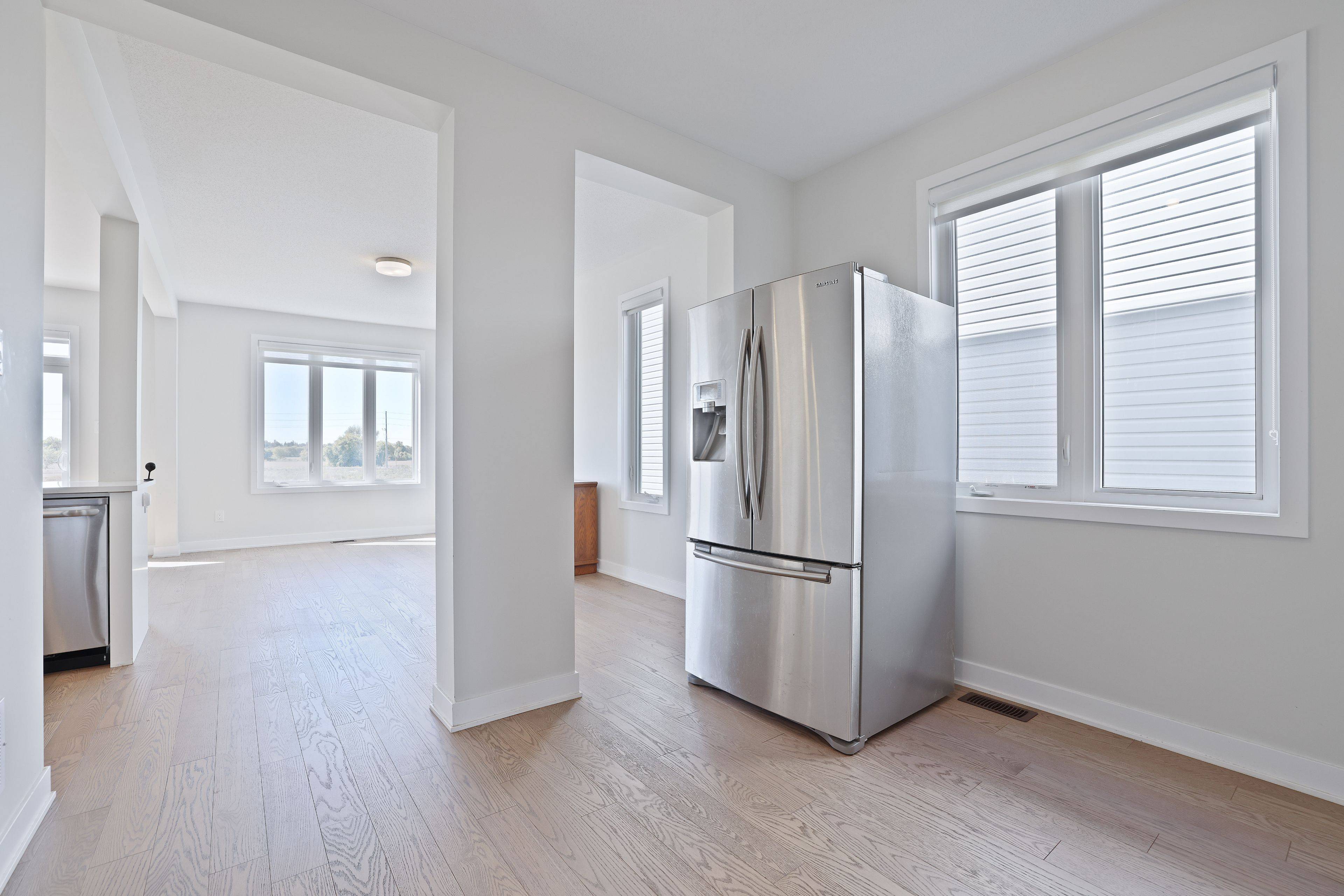 Barrhaven, ON K2J 7B6,116 Main Halyard LN