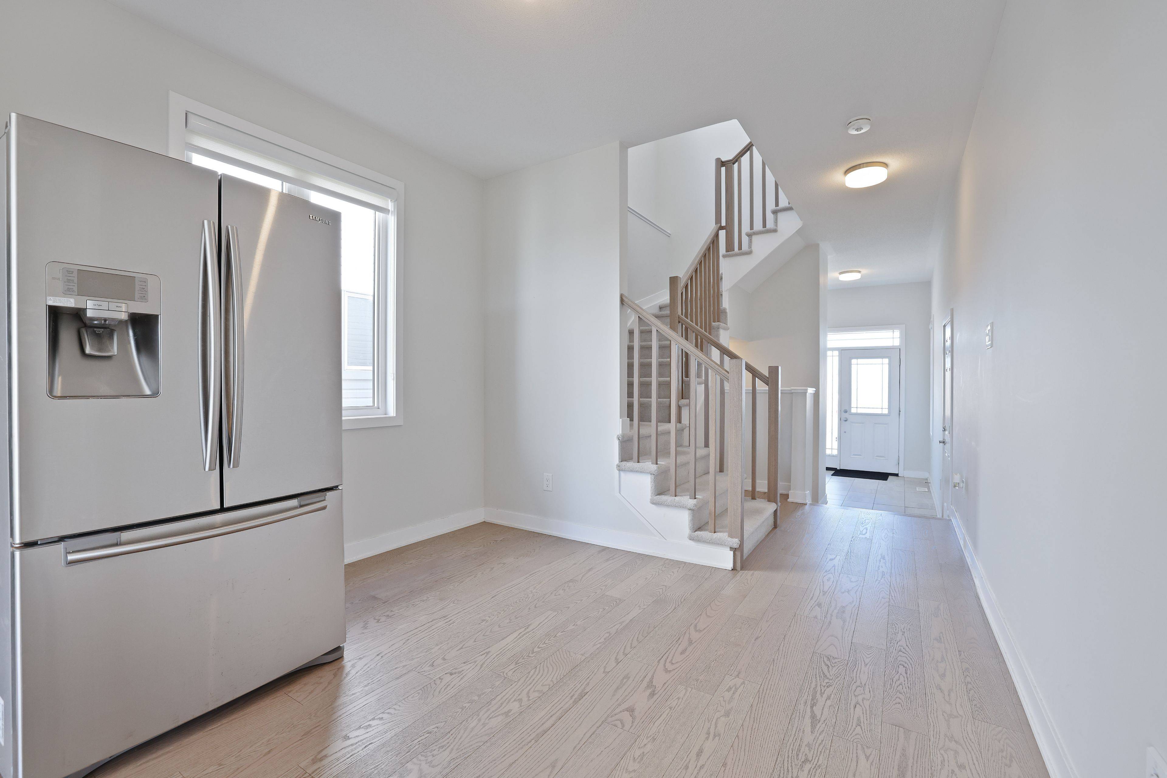 Barrhaven, ON K2J 7B6,116 Main Halyard LN