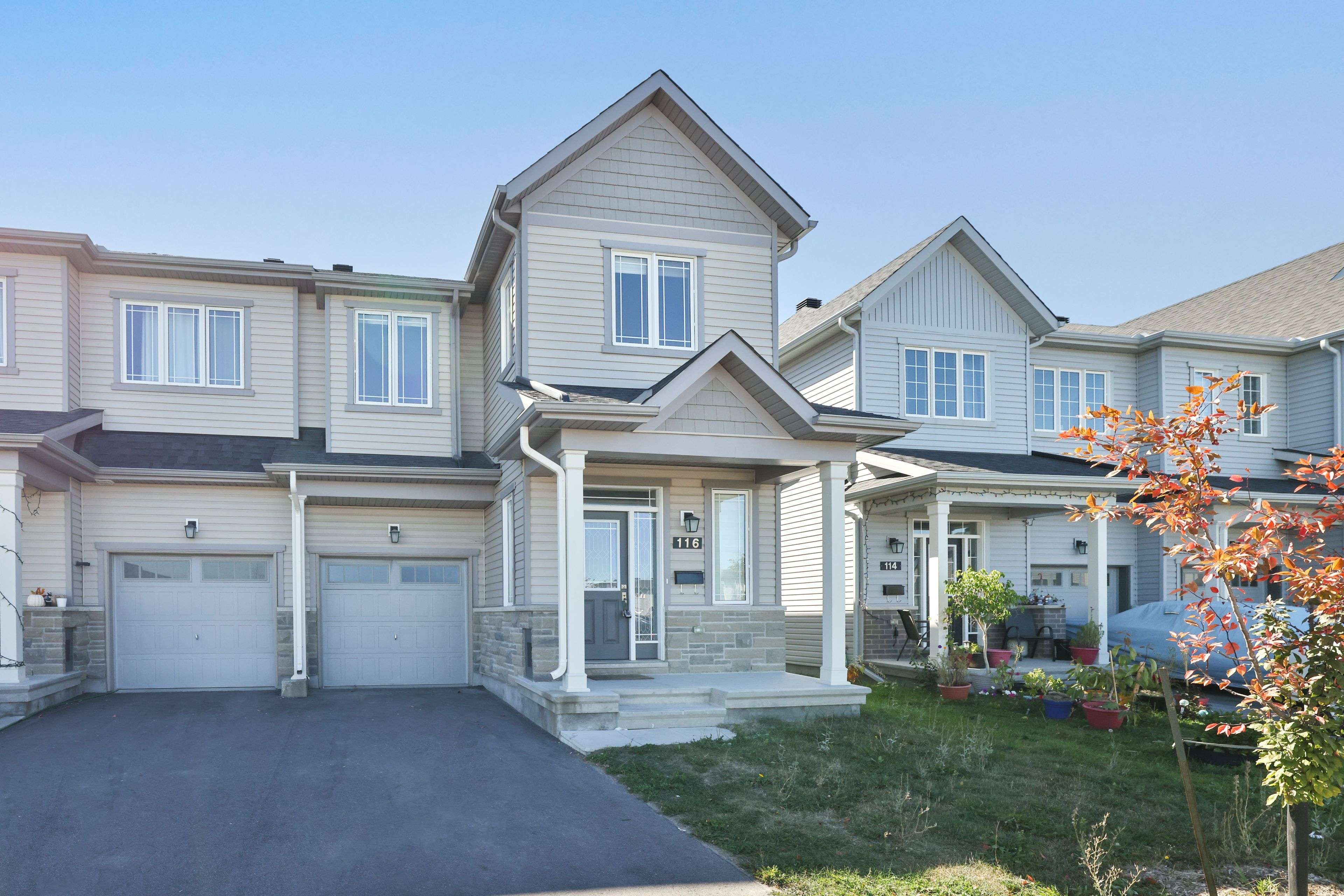 Barrhaven, ON K2J 7B6,116 Main Halyard LN