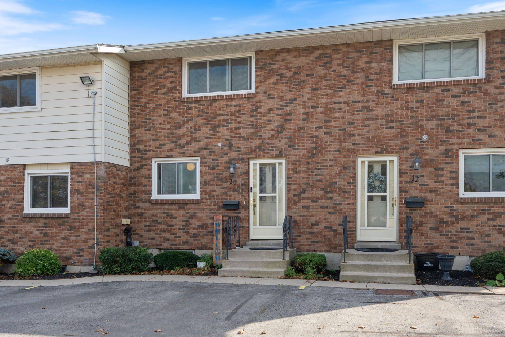 Norfolk, ON N3Y 4R9,10 Montclair CRES #5