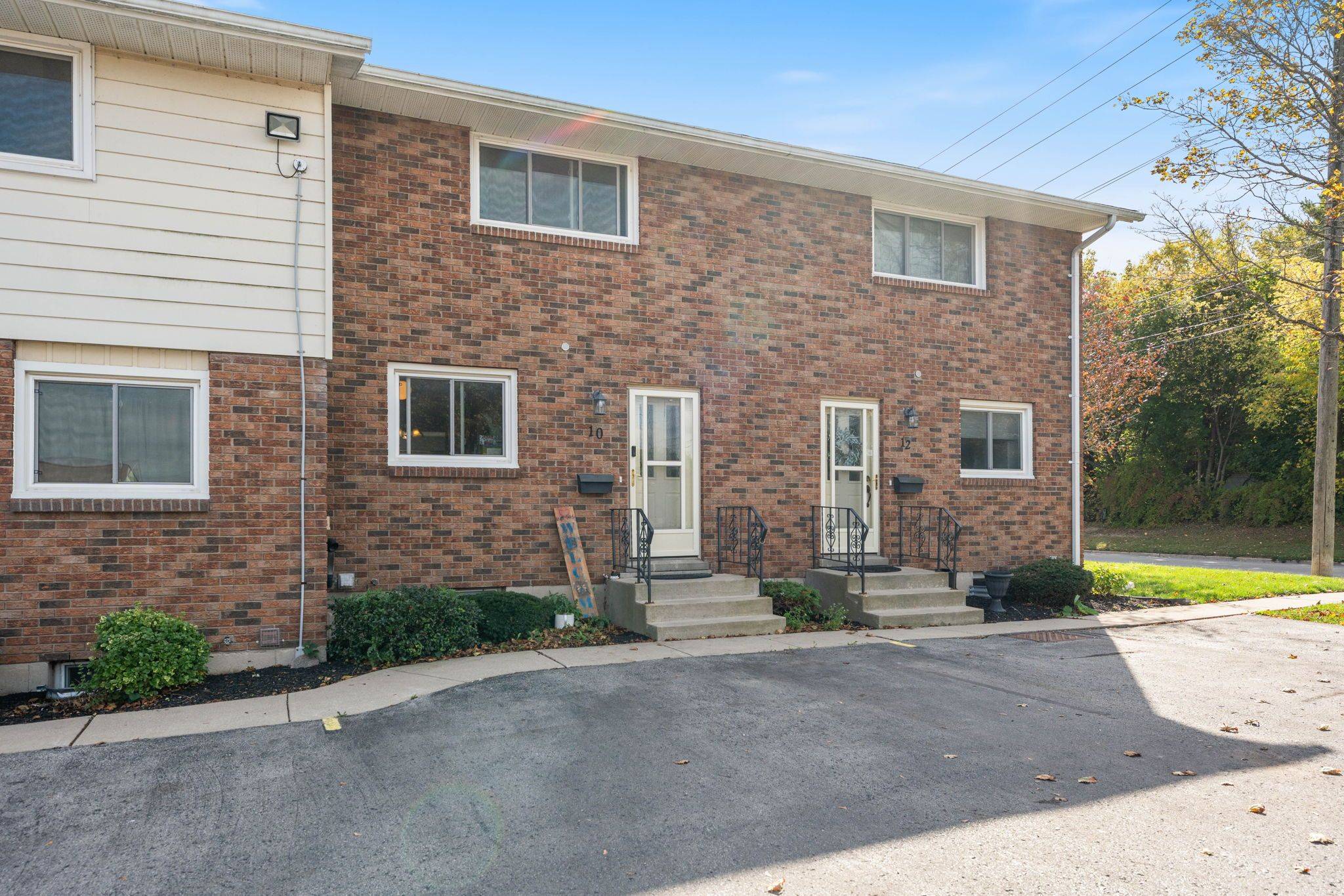 Norfolk, ON N3Y 4R9,10 Montclair CRES #5