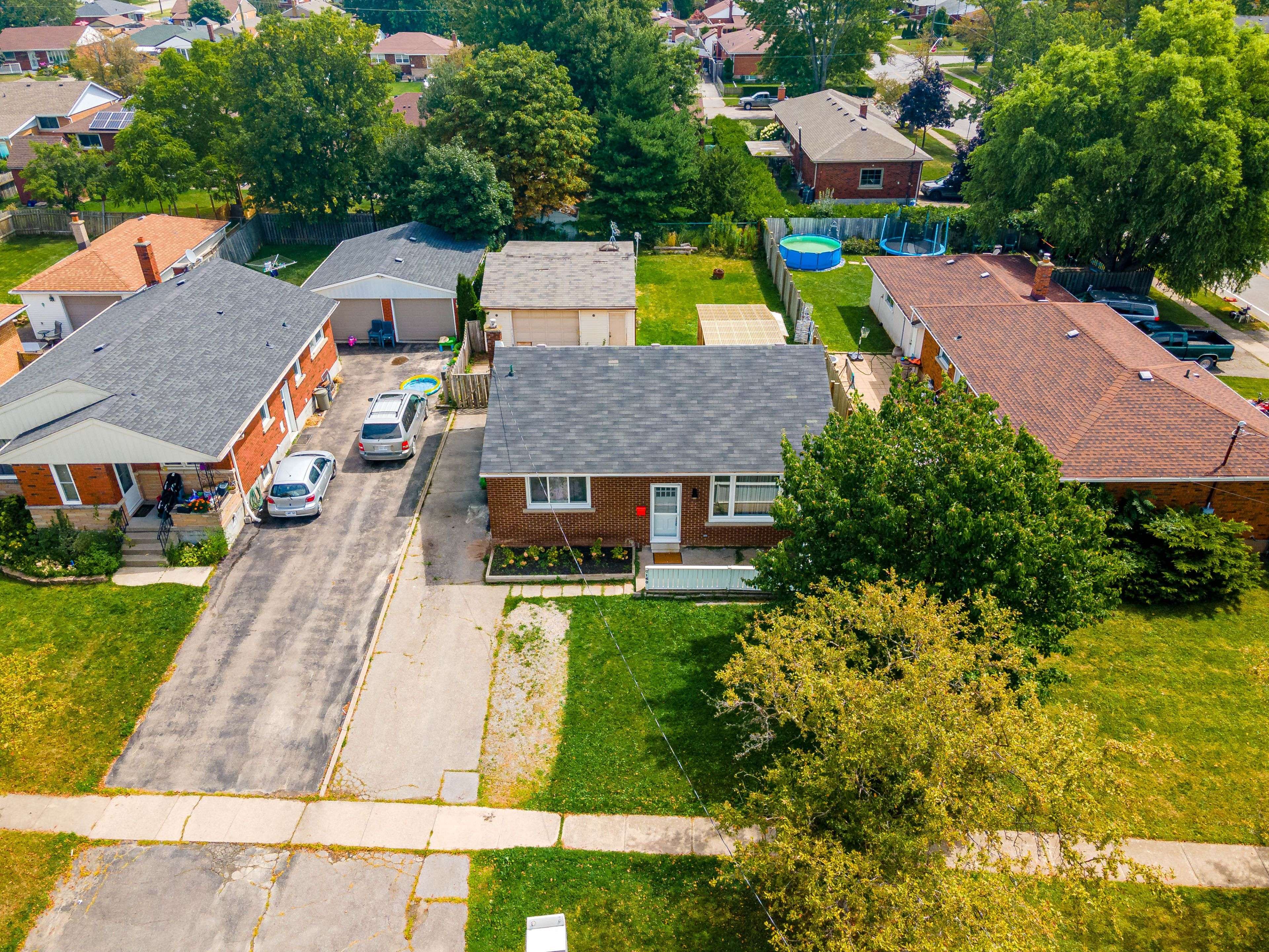 Niagara Falls, ON L2G 5X6,7160 Waters AVE #LOWER