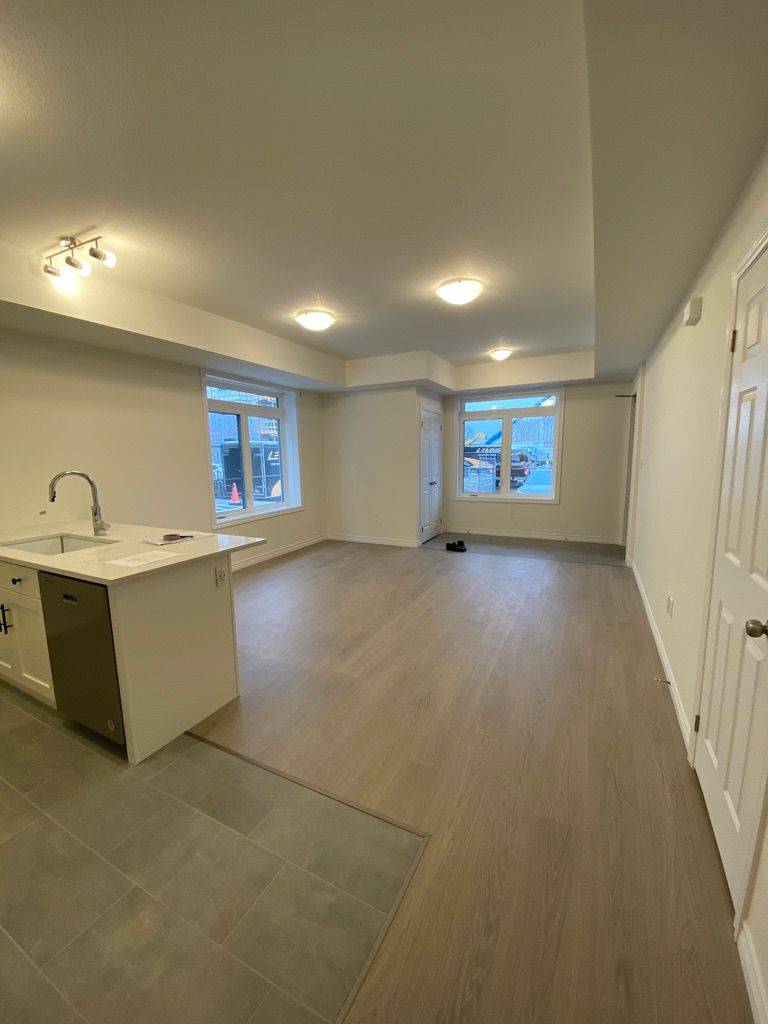 Kitchener, ON N2R 0T6,26 Lomond LN