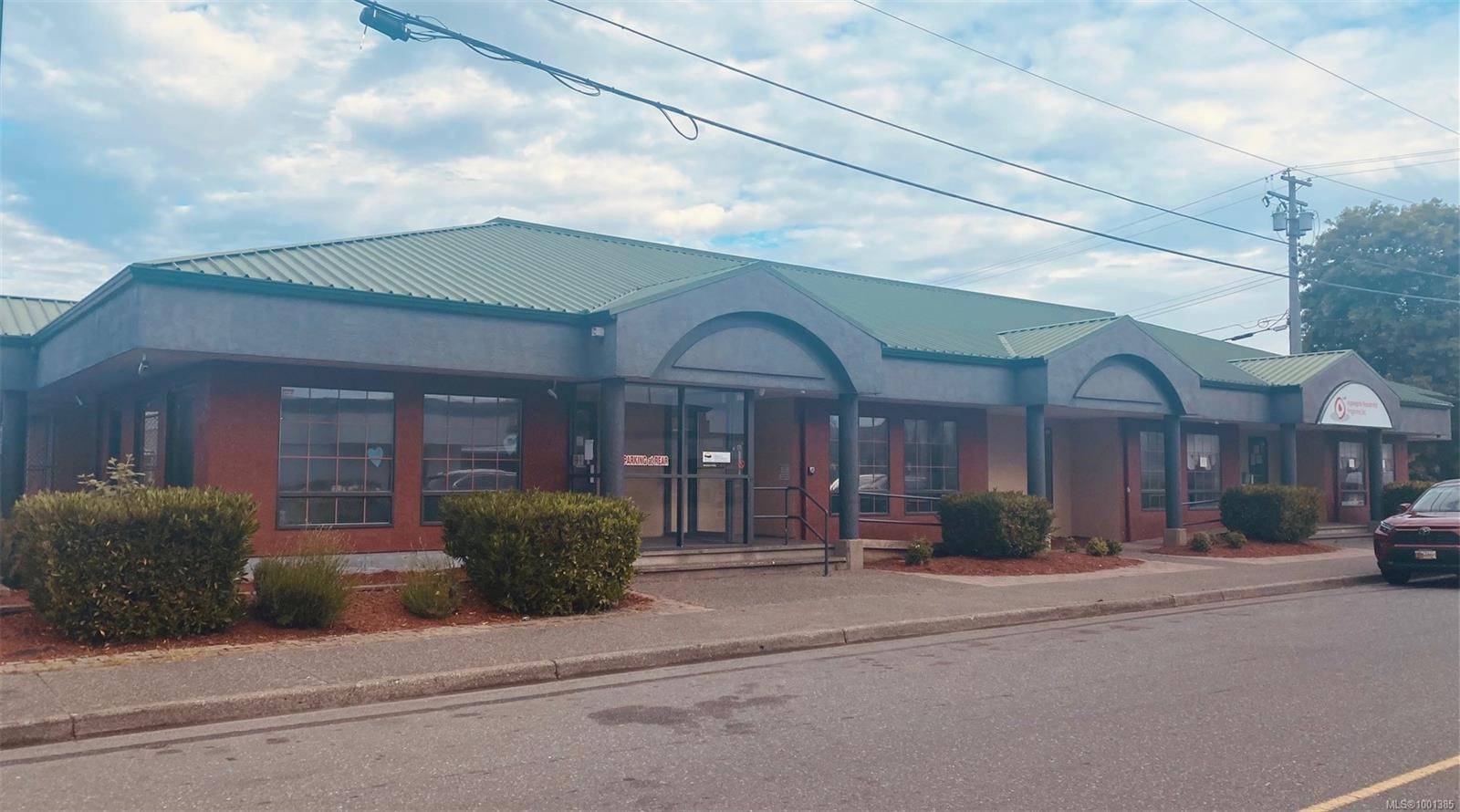 Campbell River, BC V9W 4H3,833 14th Ave