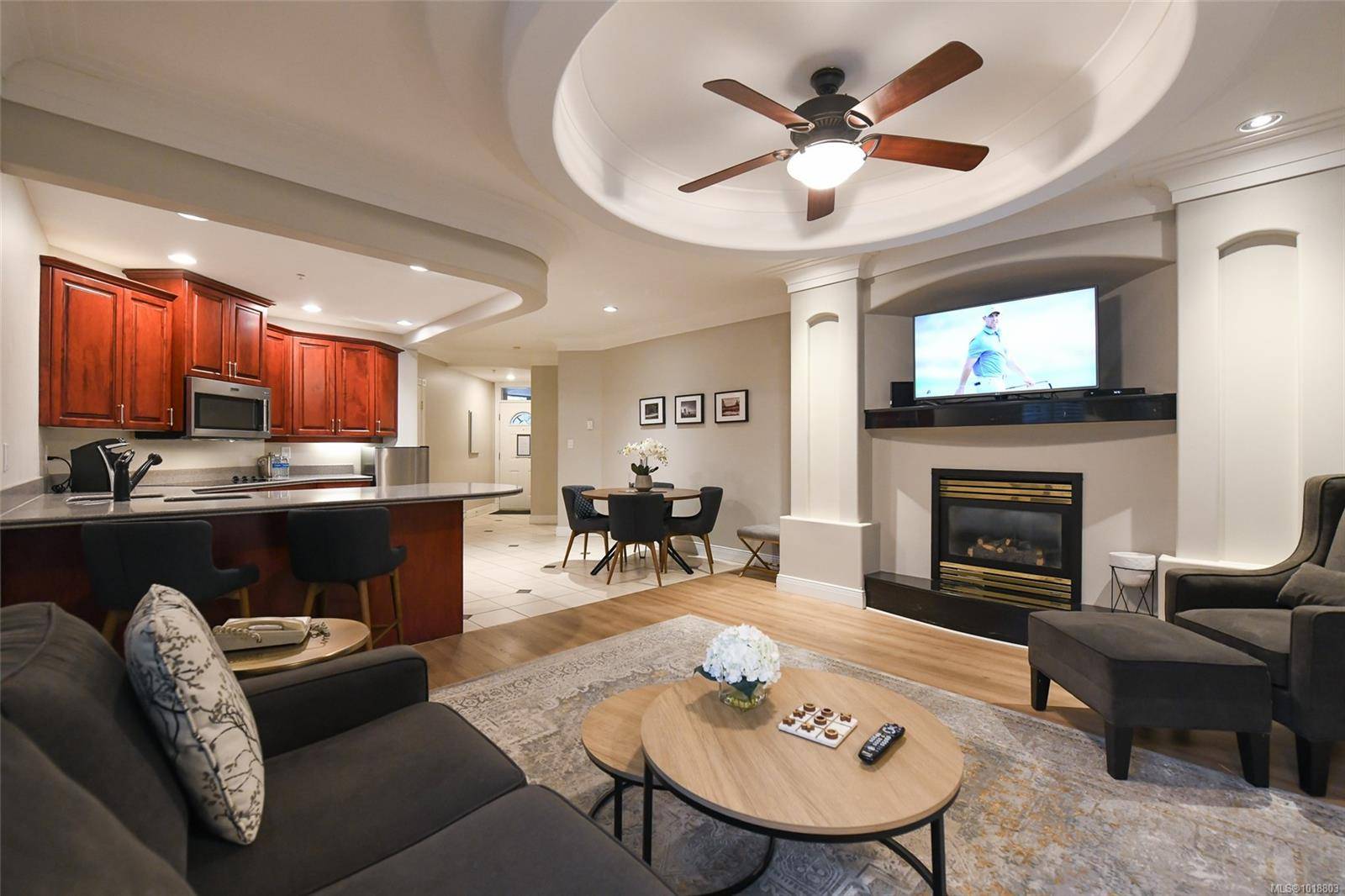 Courtenay, BC V9N 9G3,366 Clubhouse Dr #901-902B