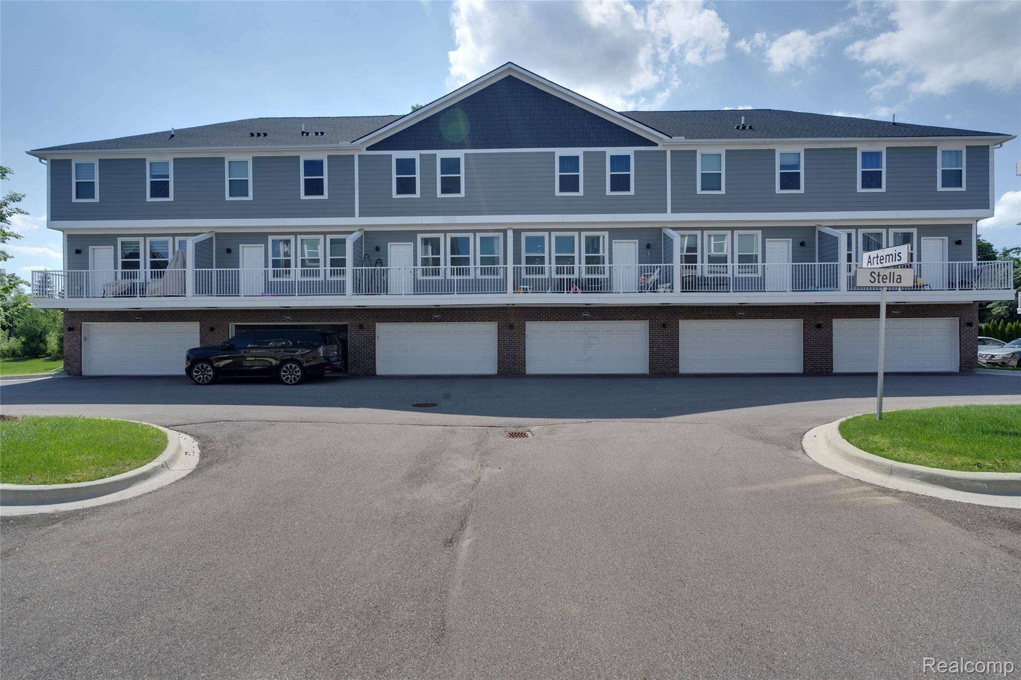 Troy, MI 48085,5973 Stella DR