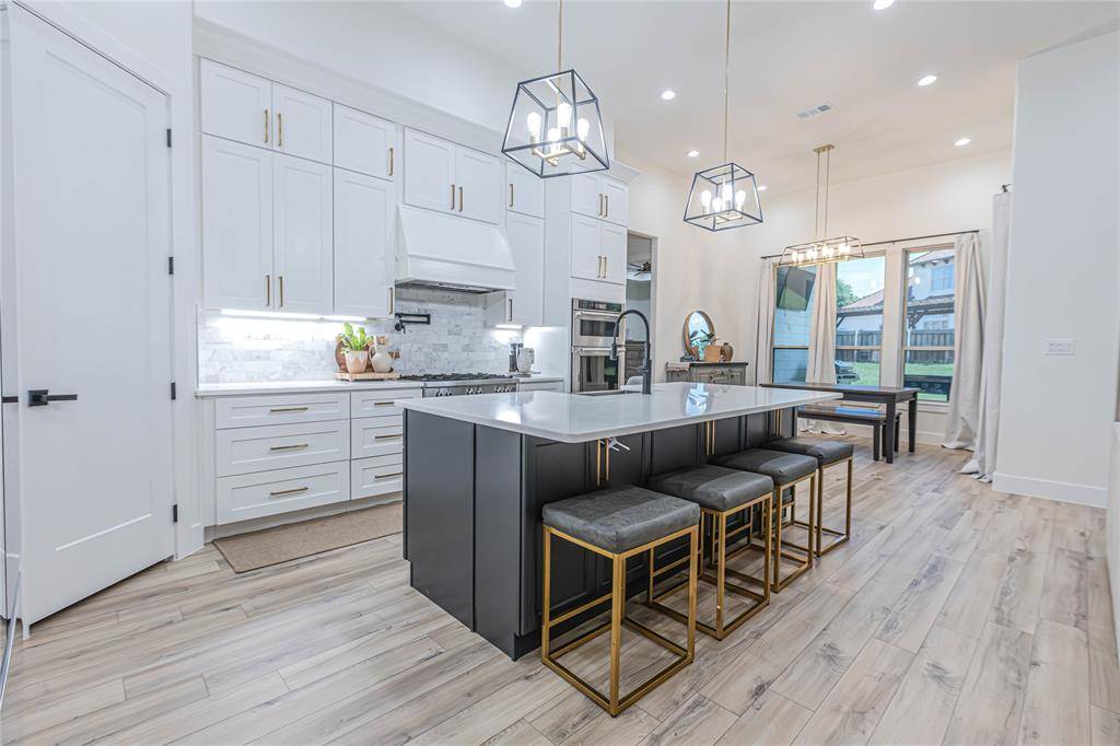 Mount Pleasant, TX 75455,217 DEVONSHIRE