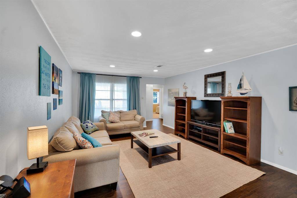 Irving, TX 75060,1008 Louise Street