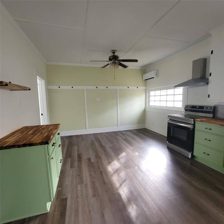 Kerens, TX 75144,410 3rd Street