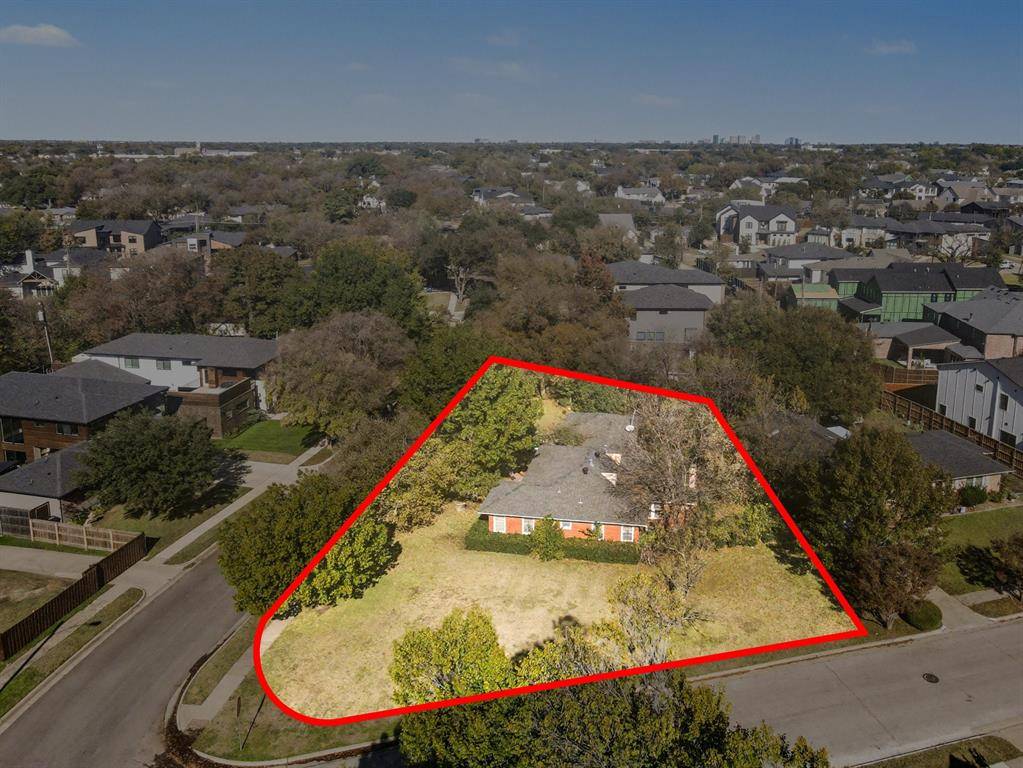 Dallas, TX 75220,9734 Mixon Drive