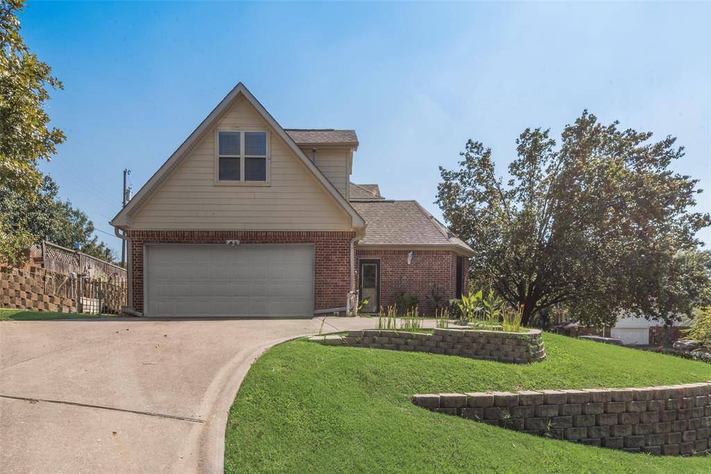 Sherman, TX 75092,209 Arapaho West