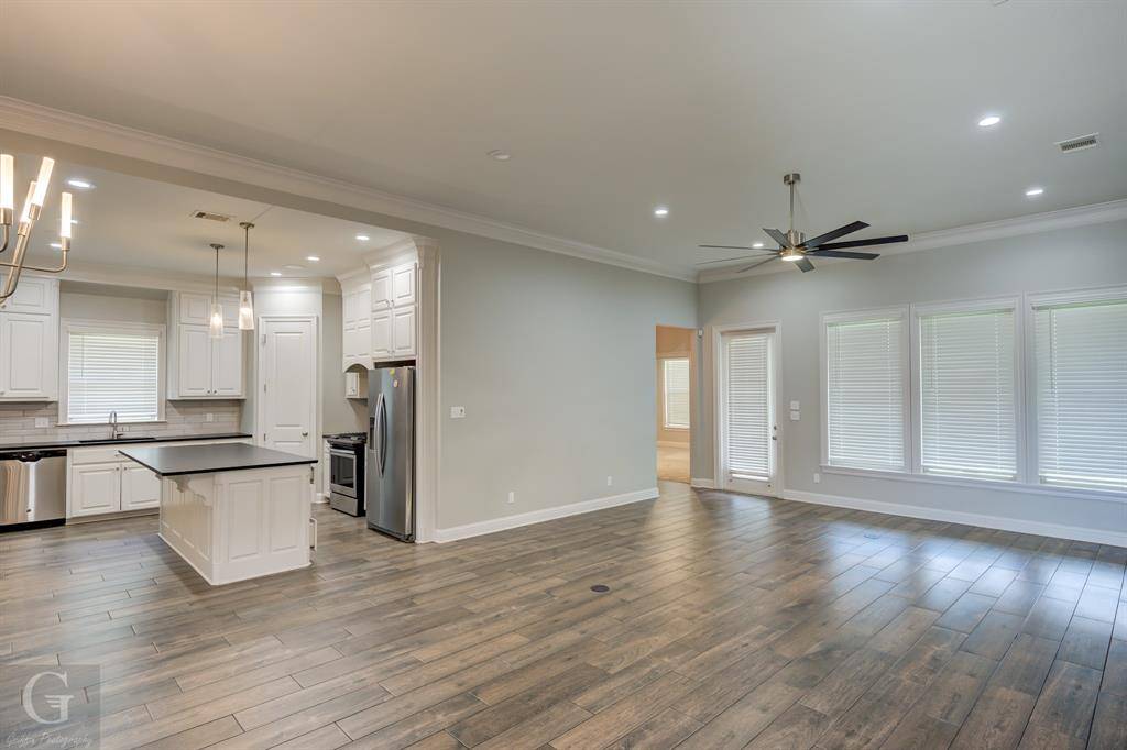 Bossier City, LA 71111,5116 Tensas Drive