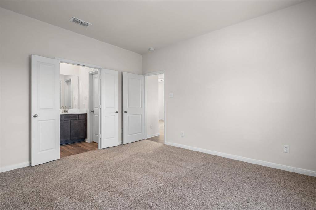 Ponder, TX 76259,8320 White Wolf Trail