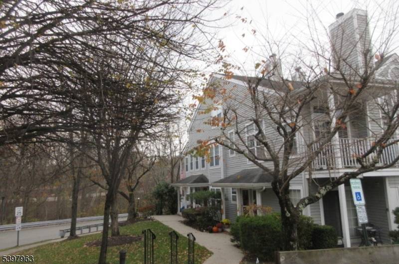 Mahwah Twp., NJ 07430,1360 Oxford St