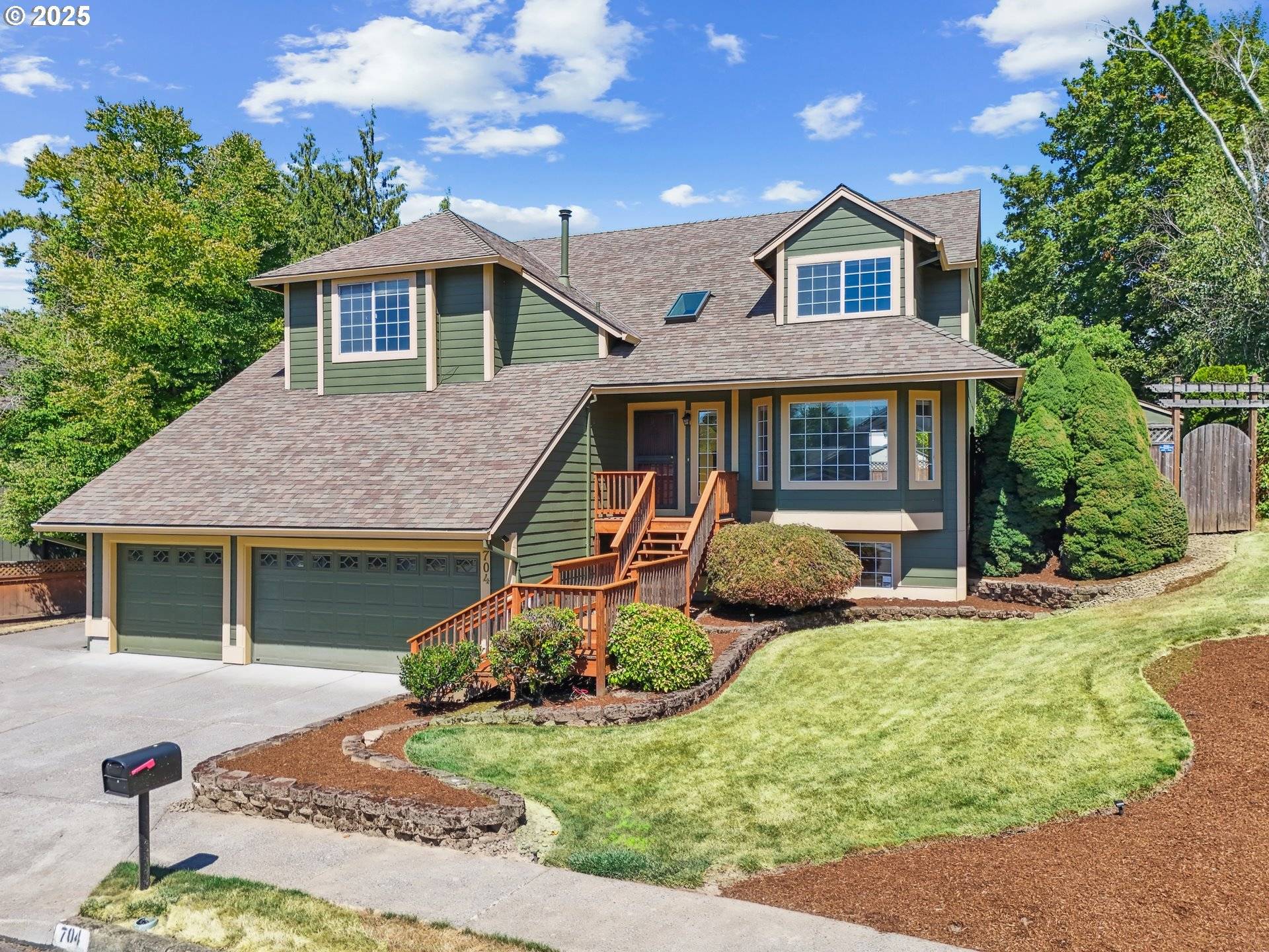 Gresham, OR 97080,704 SE GREENWAY DR