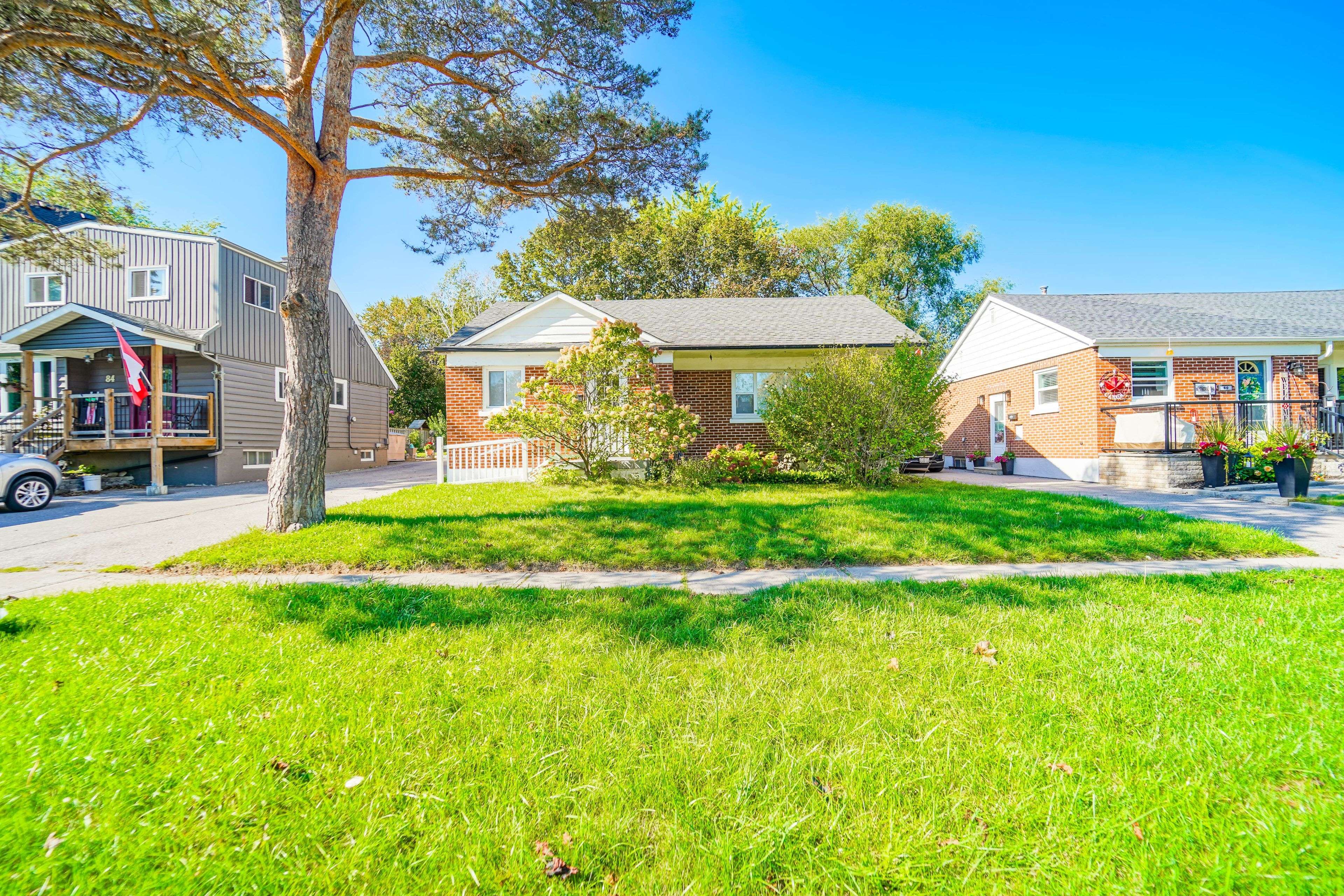 Ajax, ON L1S 2N9,82 Admiral RD