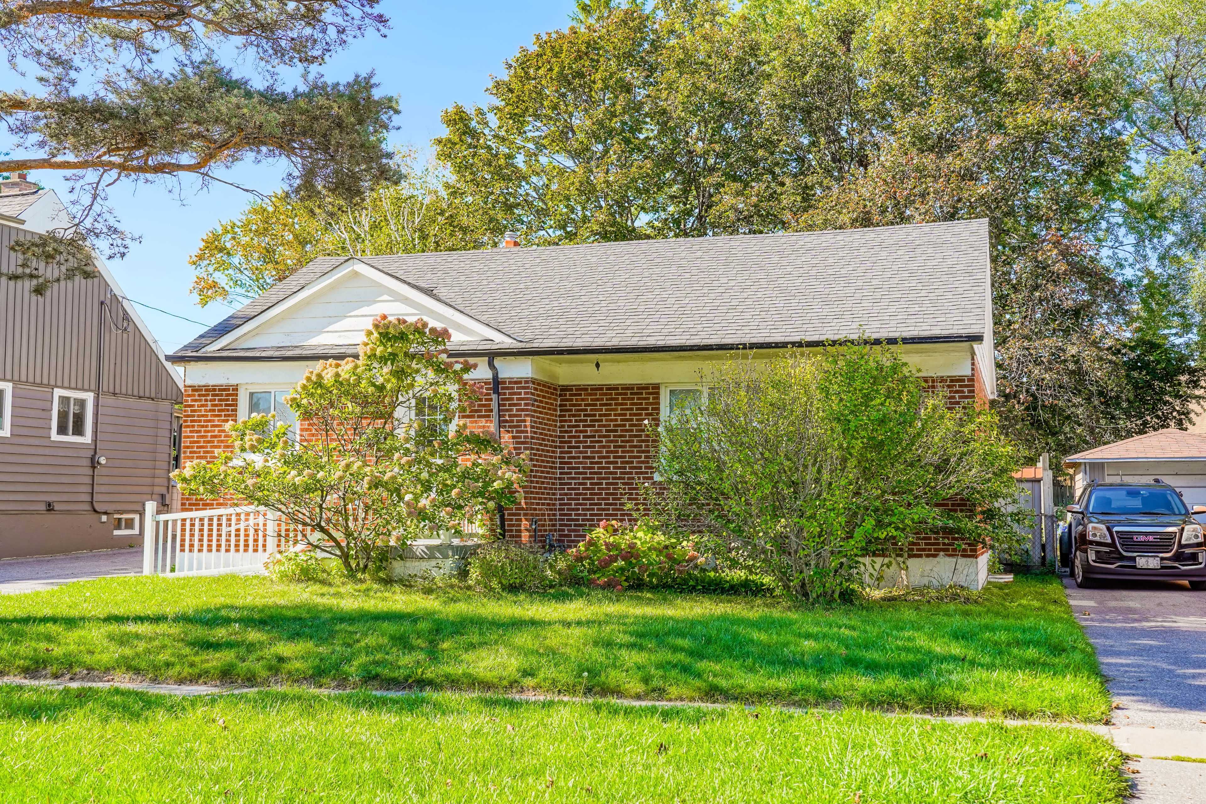 Ajax, ON L1S 2N9,82 Admiral RD