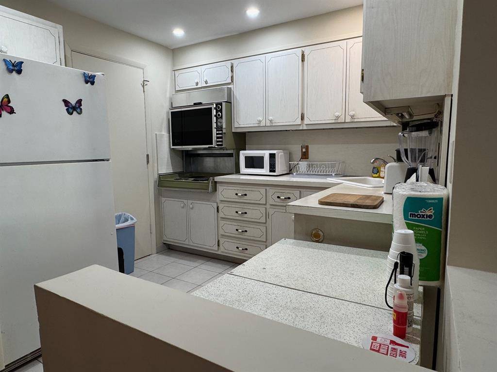 Pompano Beach, FL 33062,305 N Pompano Beach Blvd #507